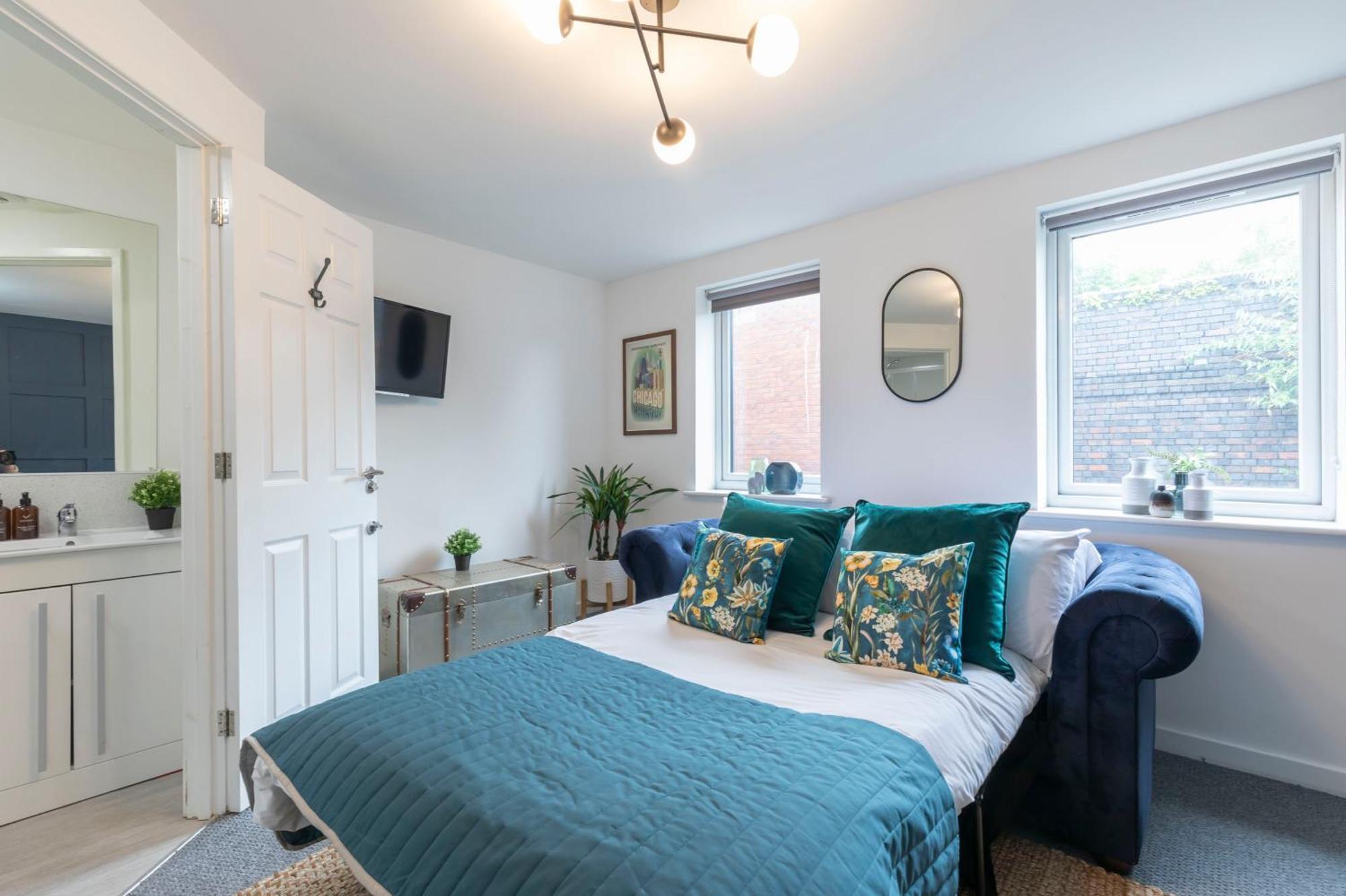 Modern Four Bedroom Four Bathroom Home Cheltenham Buitenkant foto