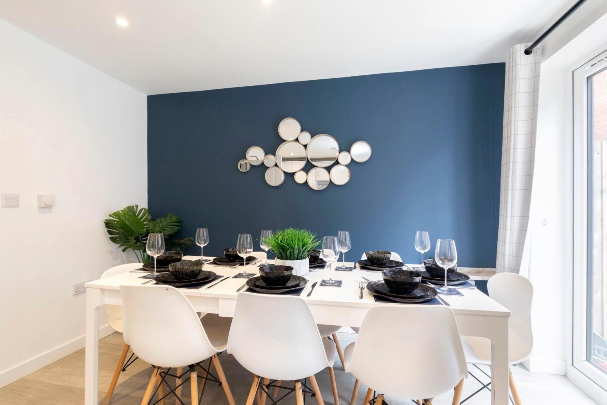 Modern Four Bedroom Four Bathroom Home Cheltenham Buitenkant foto